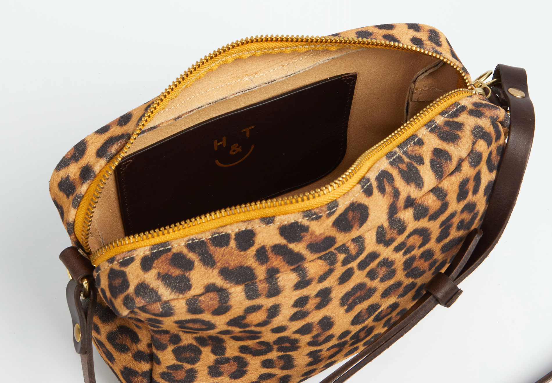 The Elegance of Unlined Bags