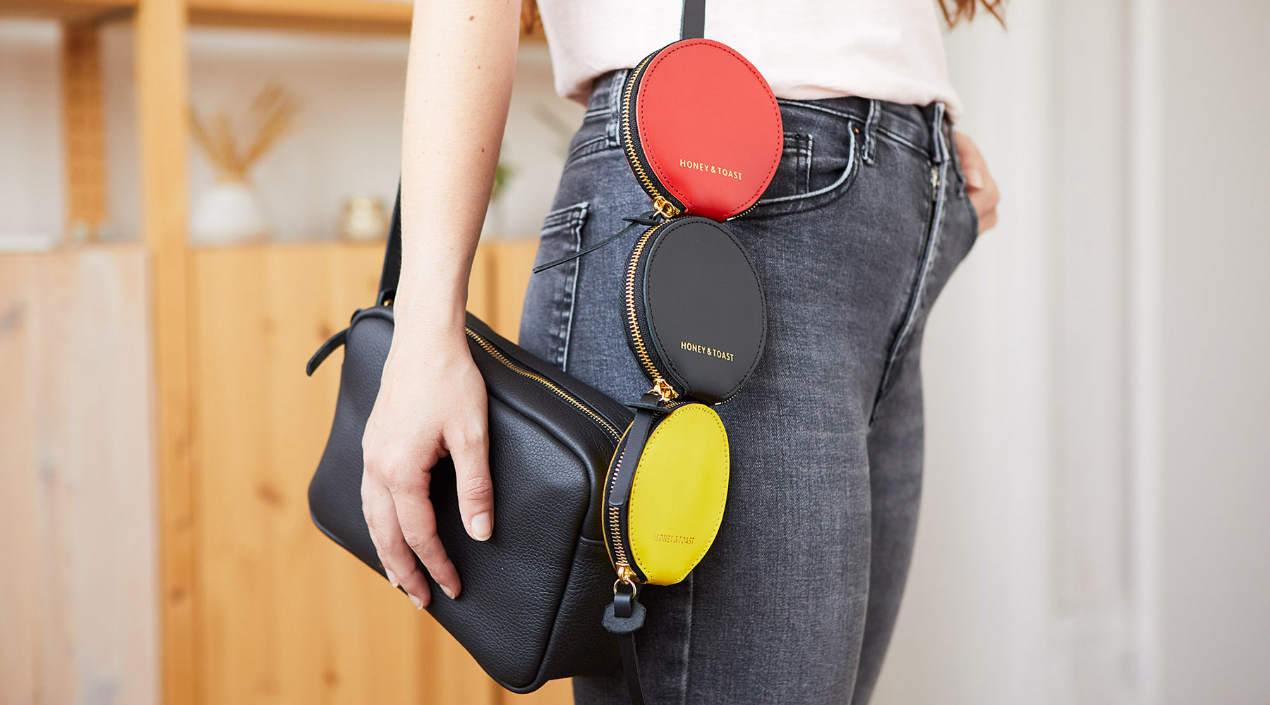 Pixie round zip purse