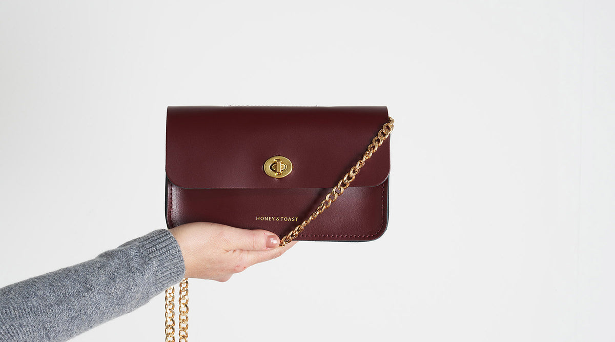Eddie shoulder bags