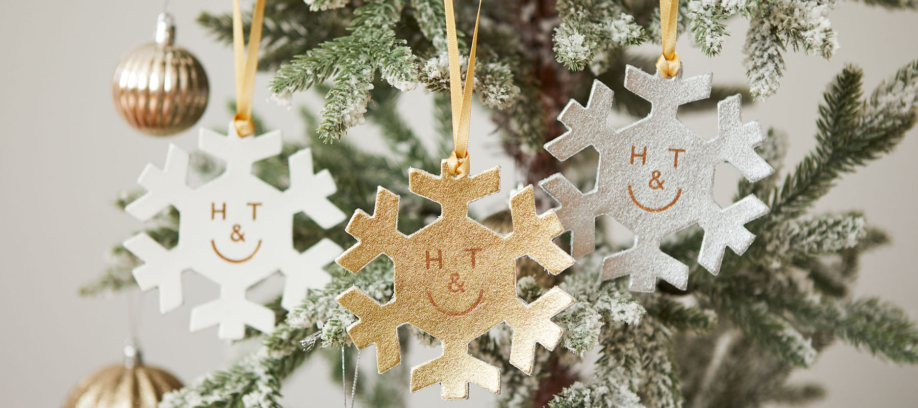 snowflake shaped christmas tree decorations