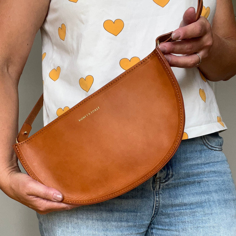 https://www.honeyandtoast.co.uk women's leather handbag Large half moon bag tan SAMPLE SALE