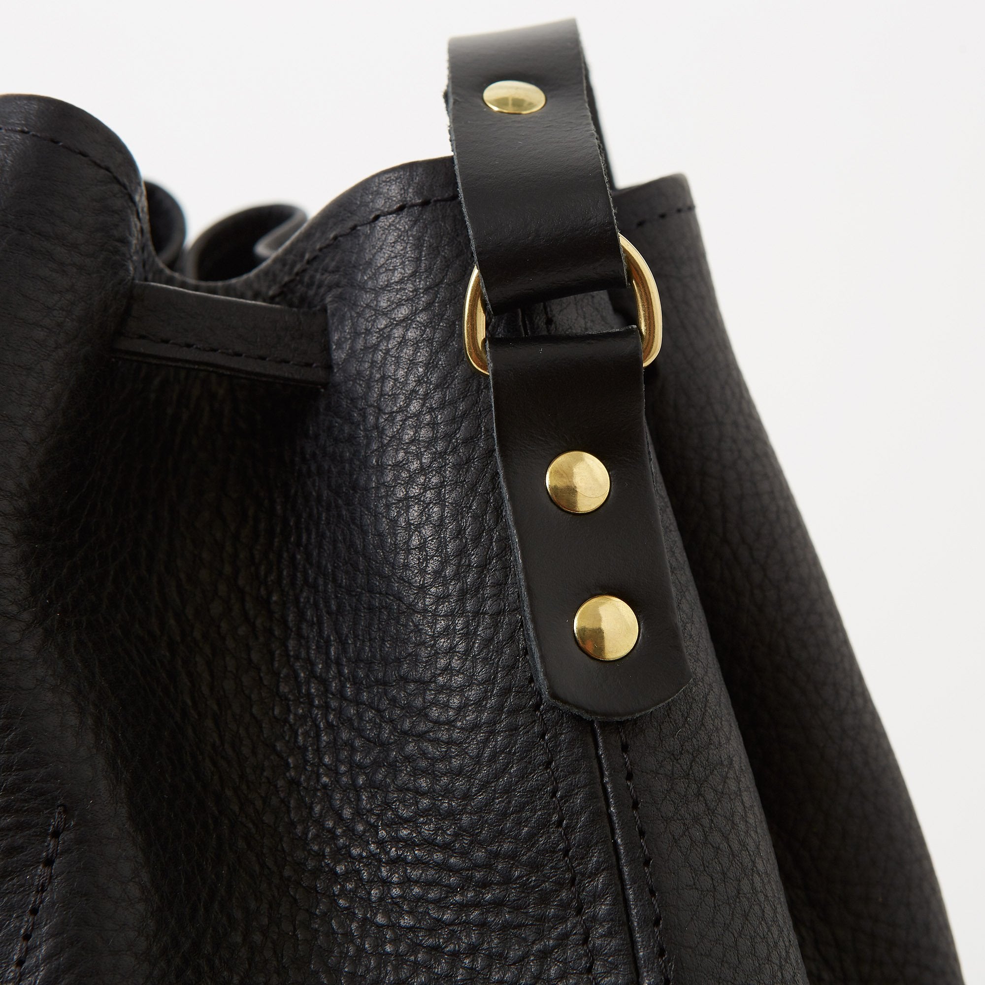 https://www.honeyandtoast.co.uk Anna bucket bag black