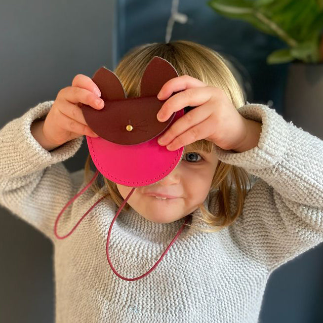 https://www.honeyandtoast.co.uk Cat coin purse dark red & bright pink