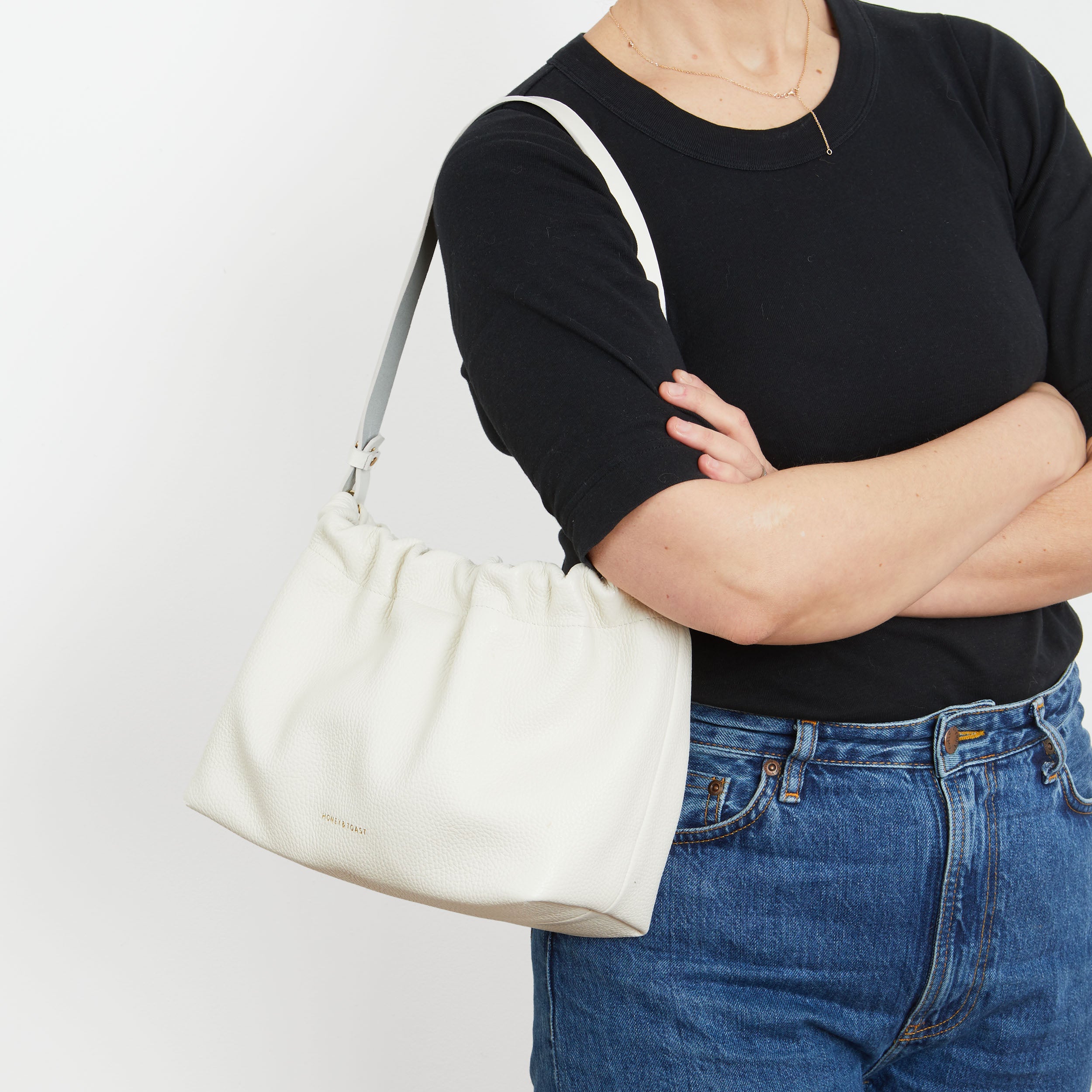 https://www.honeyandtoast.co.uk women's leather handbag Jamie cinch shoulder bag chalk white